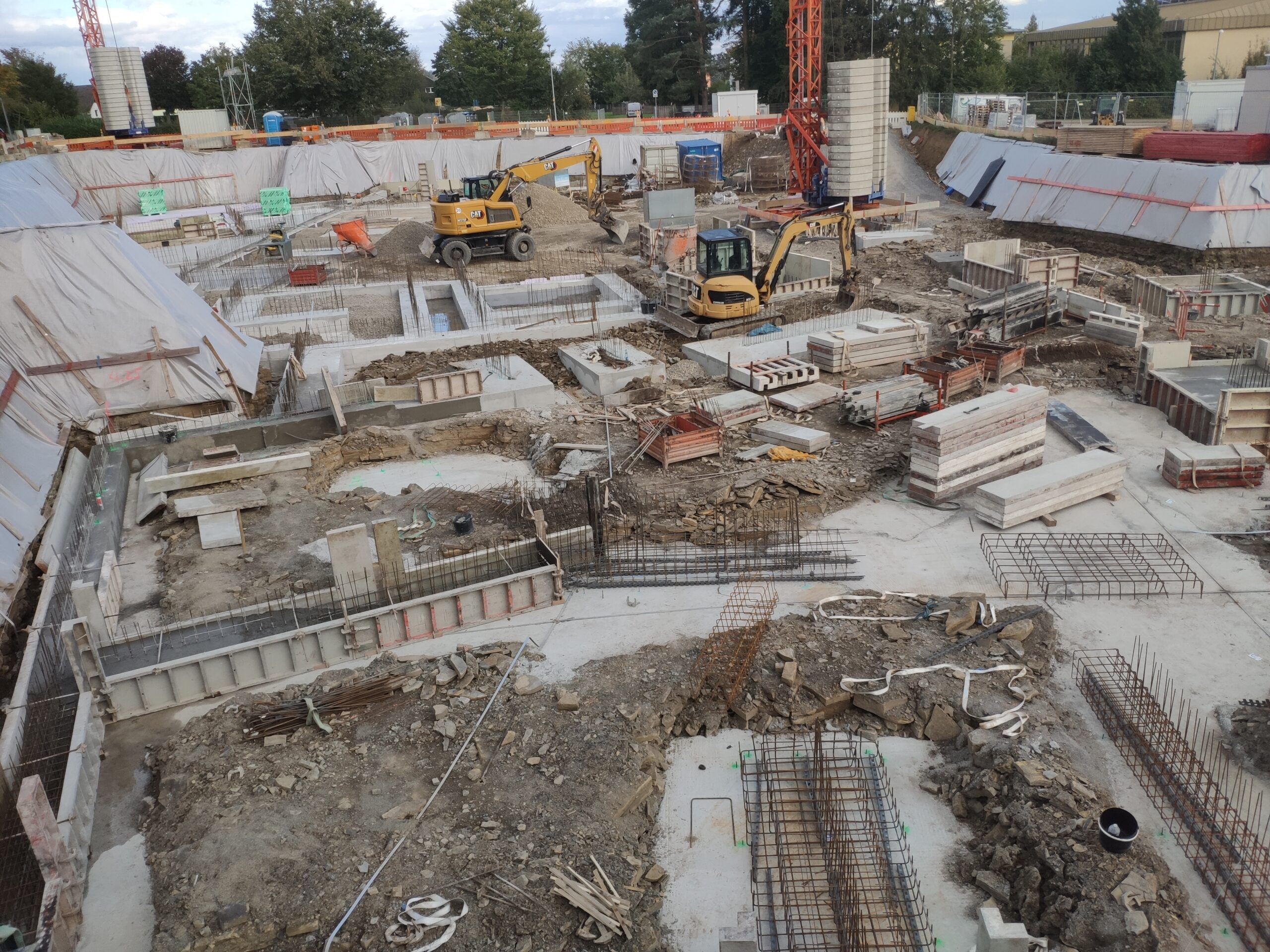 Großbaustelle neben dem Kindergarten Fatadu – Eutingen